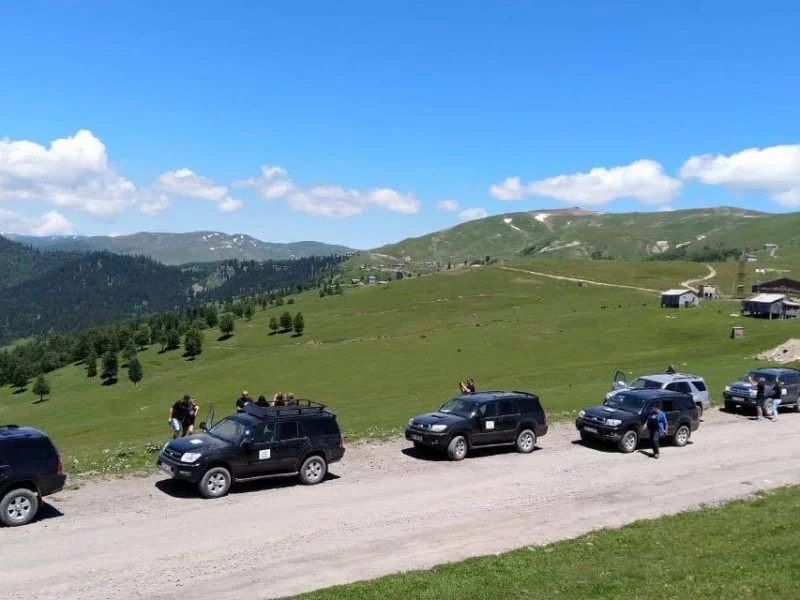 Live a Jeep Life for Four Days