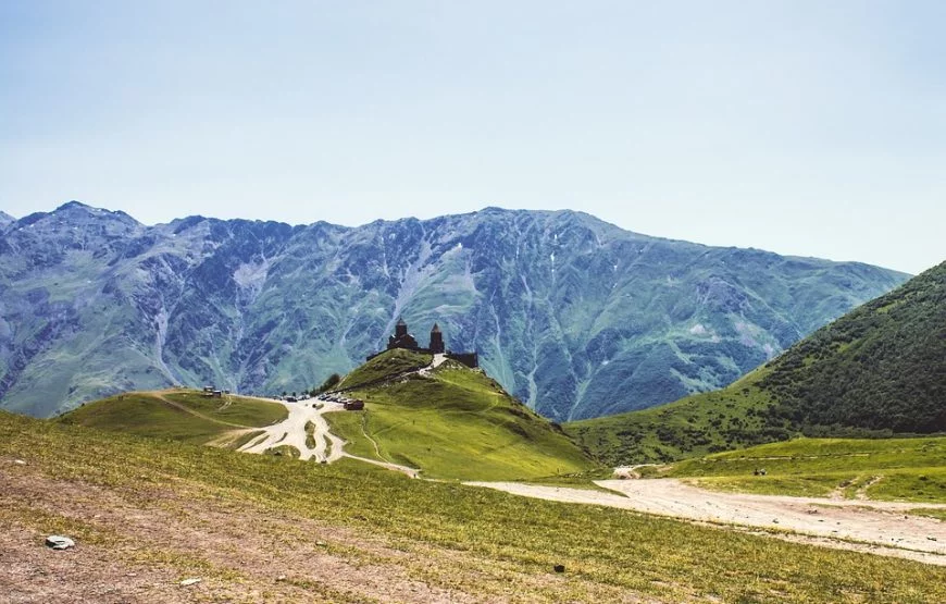 Mountain Tranquility – Guided trip from Tbilisi to Kazbegi
