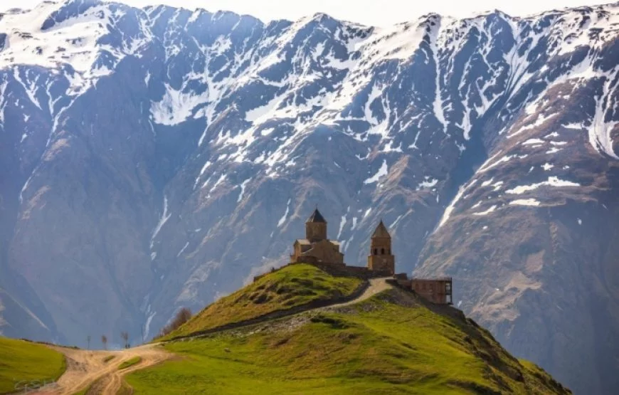 Mountain Tranquility – Guided trip from Tbilisi to Kazbegi