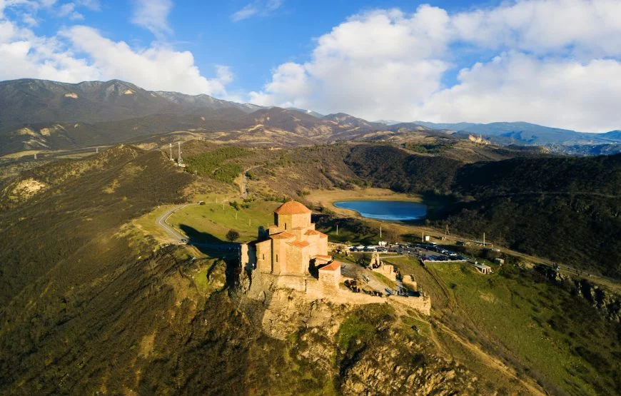 Must See Surroundings – Tour to Mtskheta and Ananuri Fortress