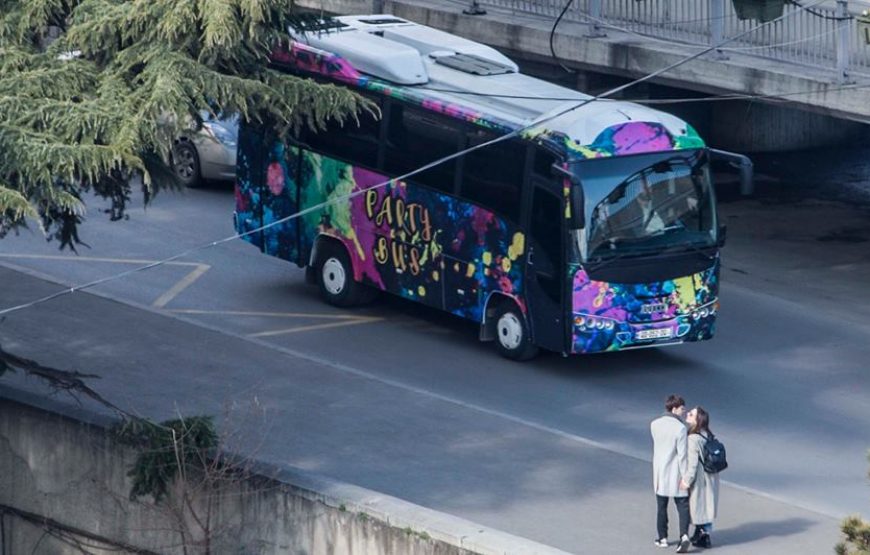 Party Bus — Опыт грузинского застолья!